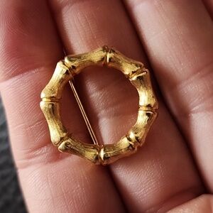 VTG Gold Bamboo Circle Brooch - Women Jewelry